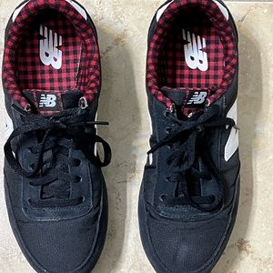 New Balance lifestyle shoes red and black check